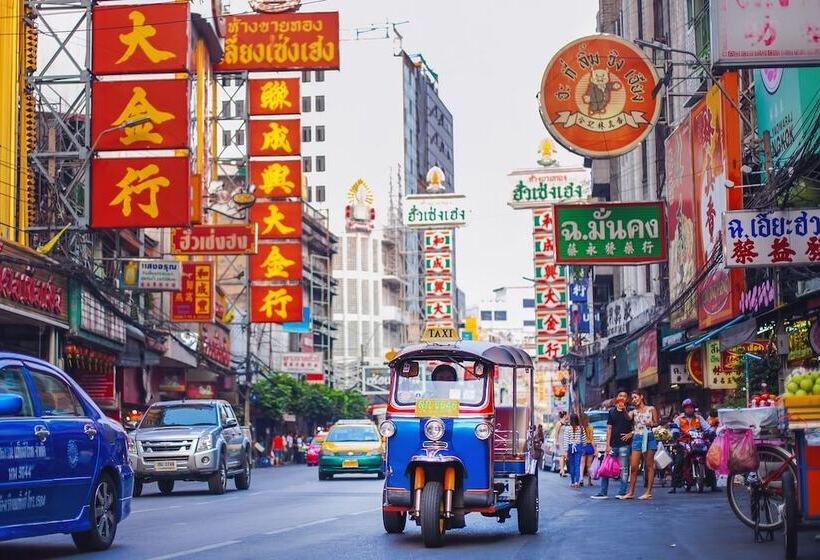 Night Hotel Bangkok - Sukhumvit 15