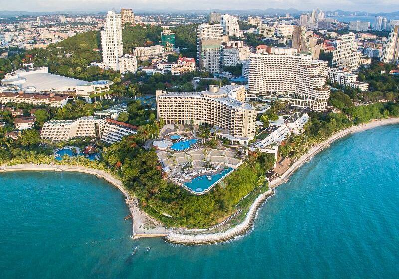 استراحتگاه Royal Cliff Group
