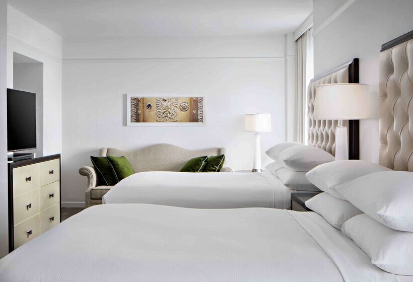 هتل Amway Grand Plazacurio Collection By Hilton