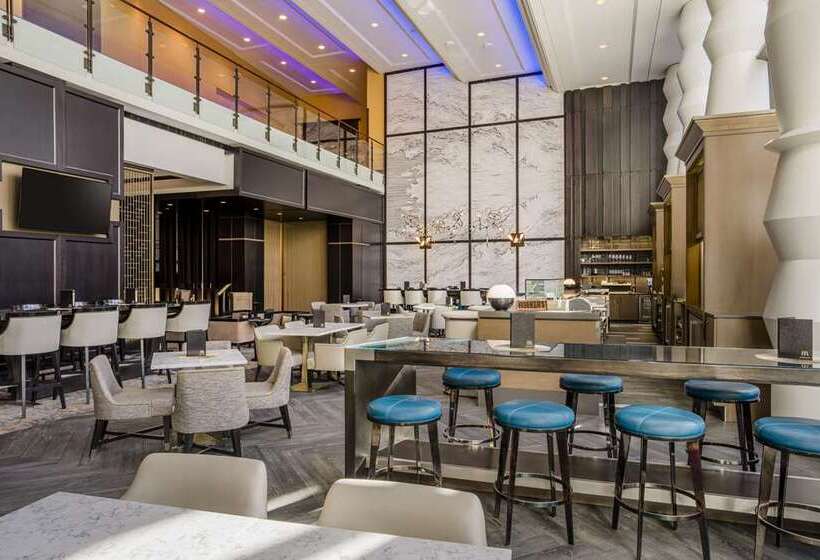 هتل Amway Grand Plazacurio Collection By Hilton