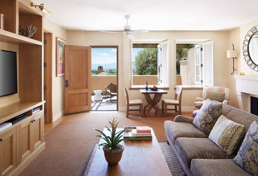 هتل Auberge Du Soleil