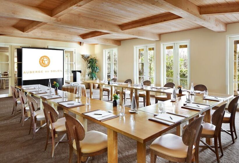 هتل Auberge Du Soleil