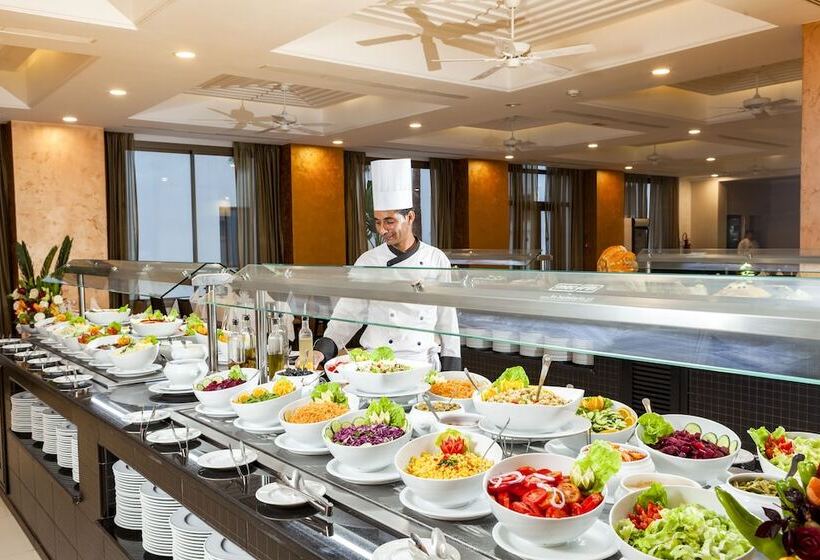 호텔 Concorde Green Park Palace