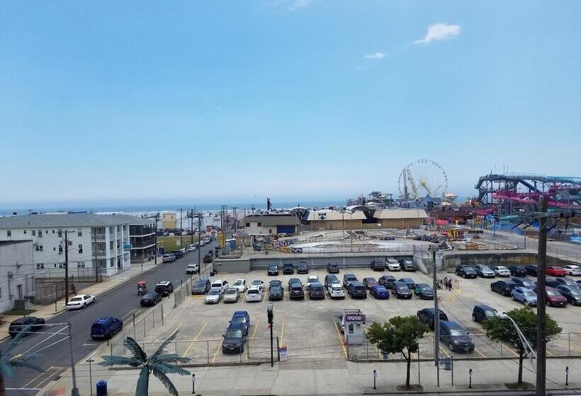 هتل Beach Terrace Motor Inn