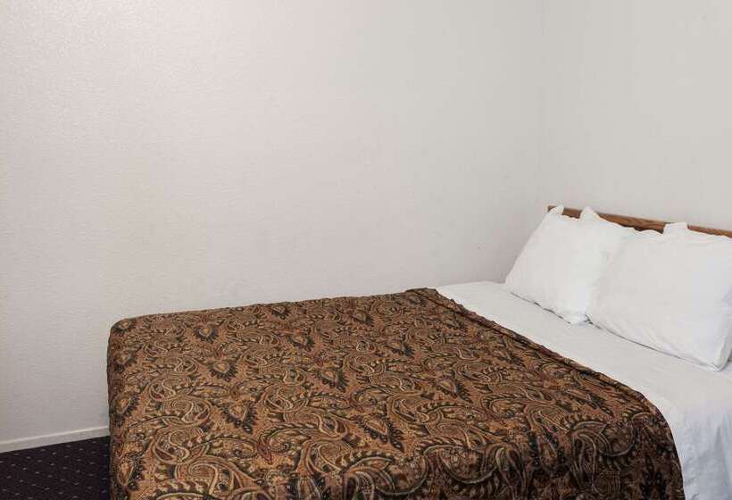هتل Days Inn By Wyndham Anaheim West