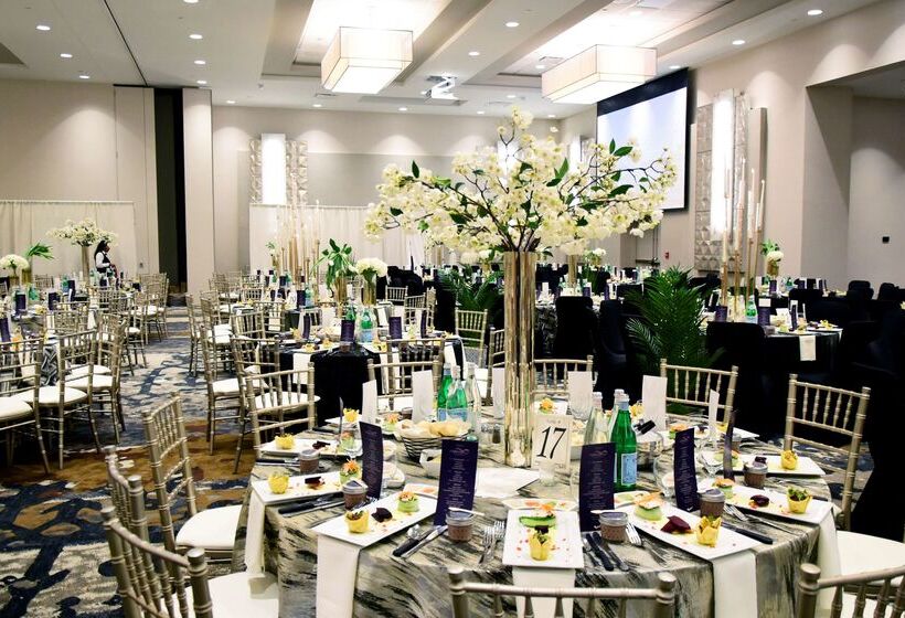 בית מלון כפרי Doubletree By Hilton Baltimore North Pikesville