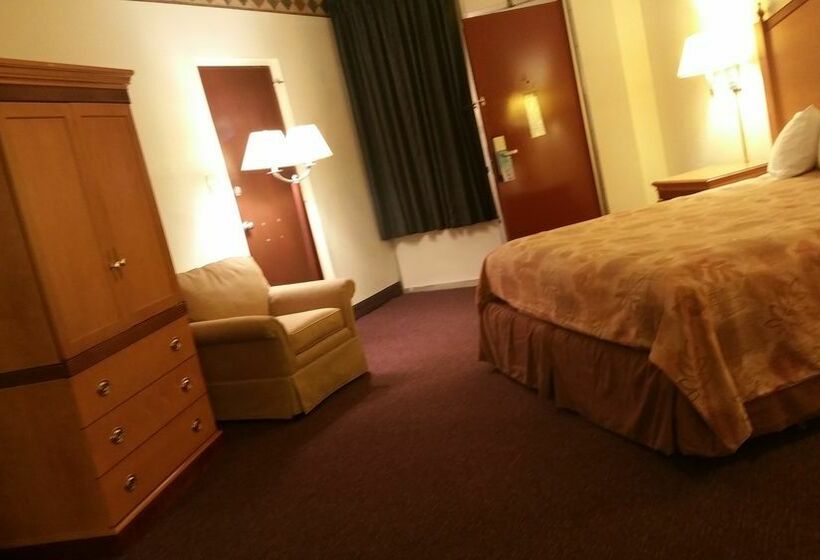 فندق Econo Lodge Inn and Suites Hot Springs