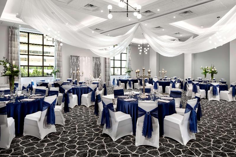 בית מלון כפרי Embassy Suites By Hilton Tampa Airport Westshore