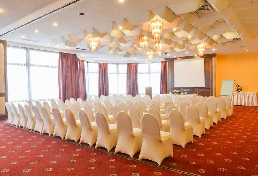 Golden Tulip Hotel Flamenco Cairo