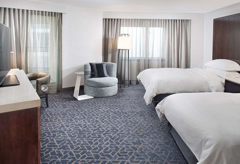 هتل Hilton Boston Back Bay