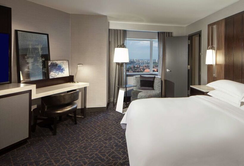هتل Hilton Boston Back Bay