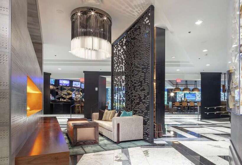 هتل Hilton Boston Back Bay