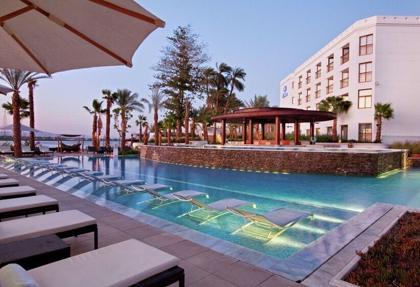 ホテル Hilton Luxor Resort & Spa