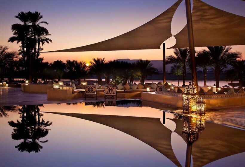 هتل Hilton Luxor Resort & Spa