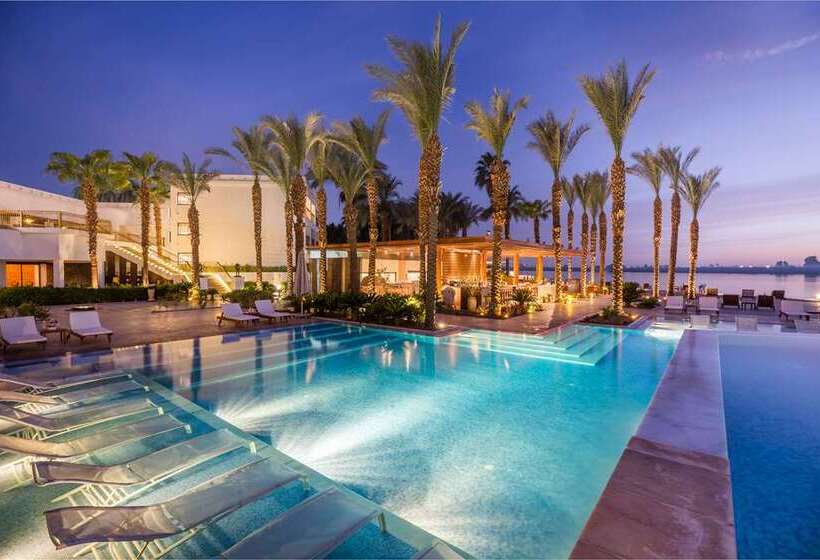 هتل Hilton Luxor Resort & Spa