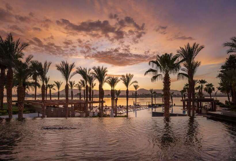 هتل Hilton Luxor Resort & Spa