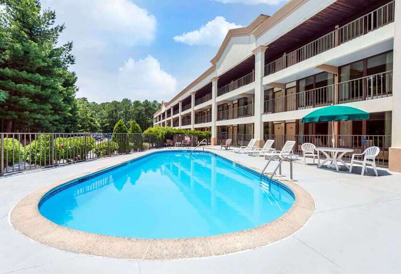 هتل Howard Johnson By Wyndham Galloway Atlantic City Area