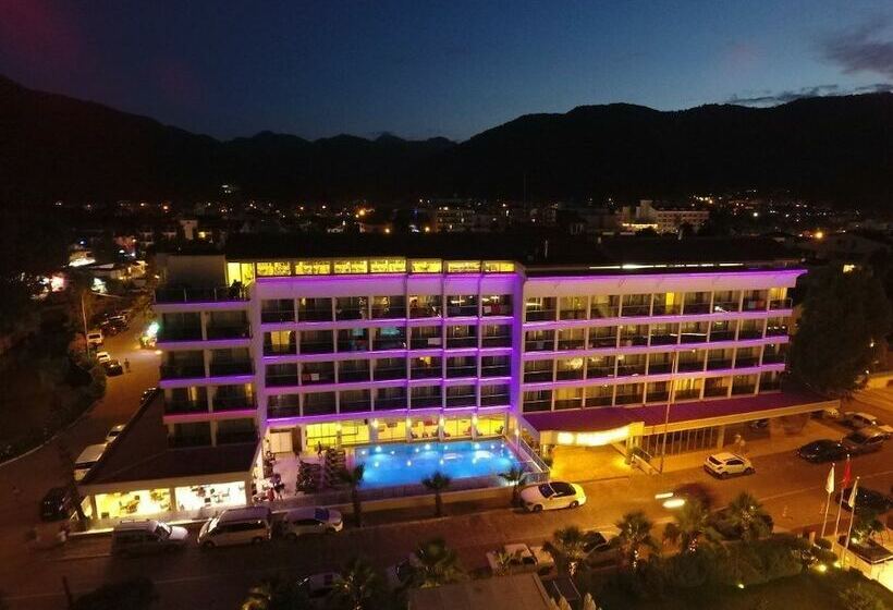 هتل Iq Marmaris