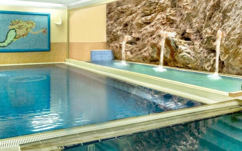 هتل Kirci Thermal & Spa