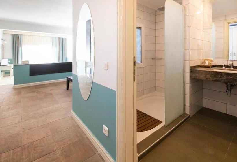 בית מלון כפרי Magna Manastir