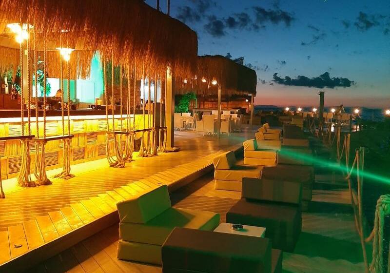 هتل Marti Prime Beach