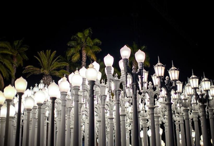 هتل Renaissance Los Angeles Airport