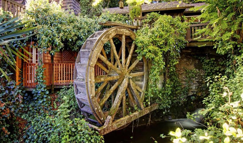 هتل Babbling Brook Inn