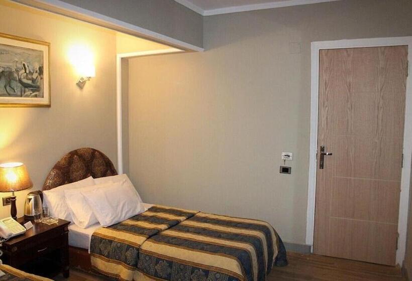 Fotos del hotel New Garden Palace:  5