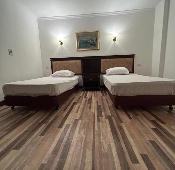 Fotos del hotel New Garden Palace:  8