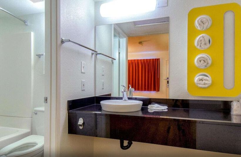 Motel 6pomona, Ca  Los Angeles