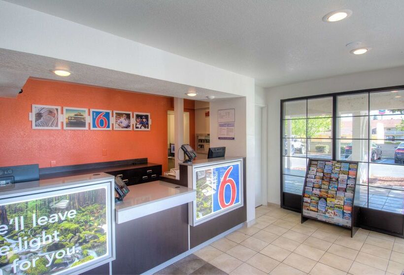 Motel 6 Redding, Ca  South