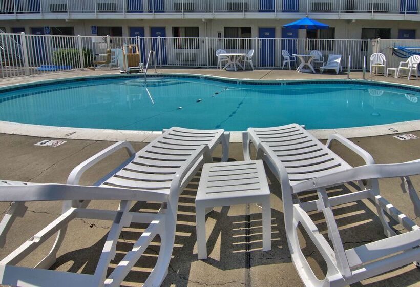 Motel 6 West Sacramento, Ca