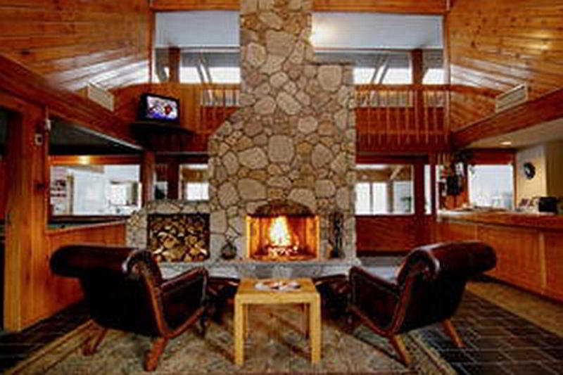 استراحتگاه Fireside Inn & Suites Gilford