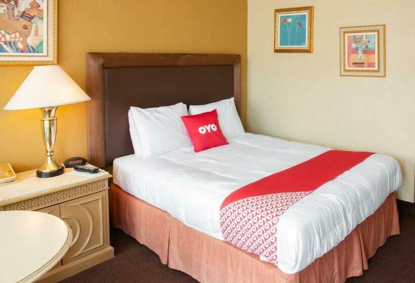 هتل Ambassador Inn