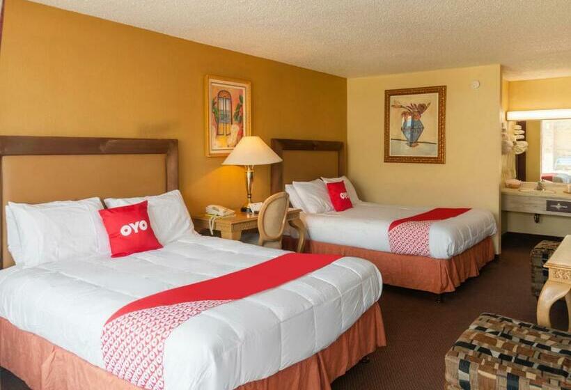 هتل Ambassador Inn