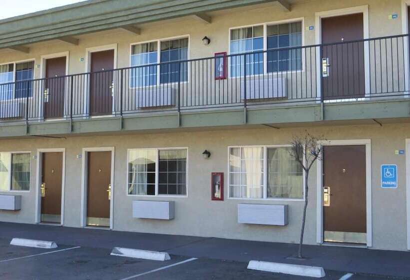 هتل American Inn Stockton