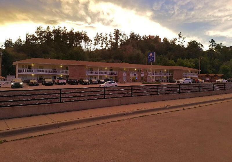 בית מלון כפרי Americas Best Value Inn By The River Hot Springs