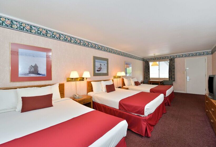 فندق Americas Best Value Inn Mackinaw City