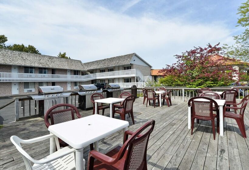 Hôtel Americas Best Value Inn Mackinaw City