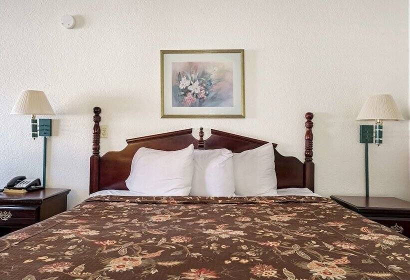 בית מלון כפרי Americas Best Value Inn Paris