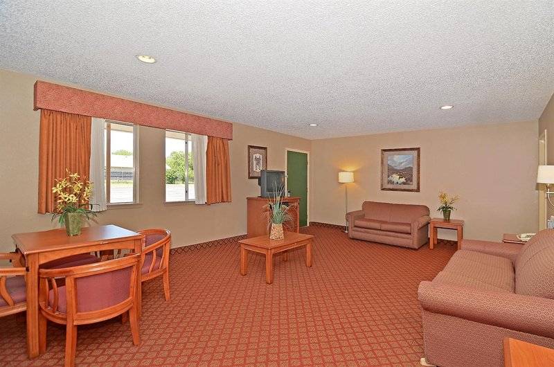 בית מלון כפרי Americas Best Value Inn Crosstimbers