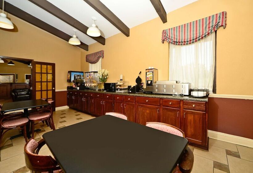 هتل America S Best Value Inn And Suites