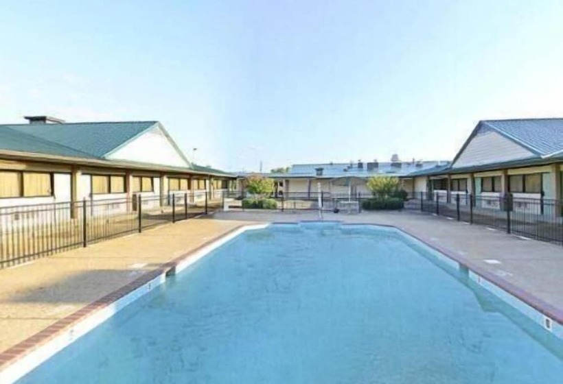 هتل America S Best Value Inn And Suites
