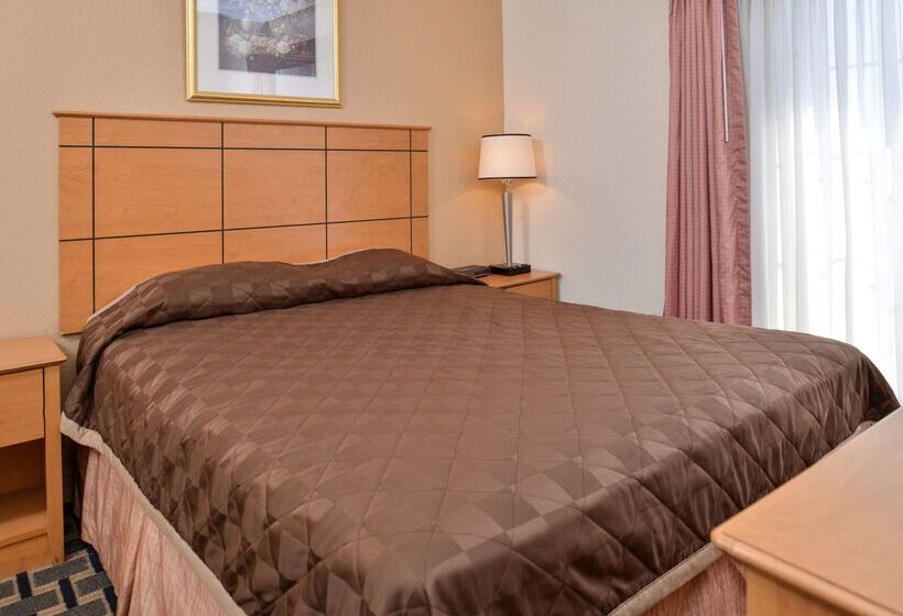 هتل Americas Best Value Inn And Suites St. Cloud