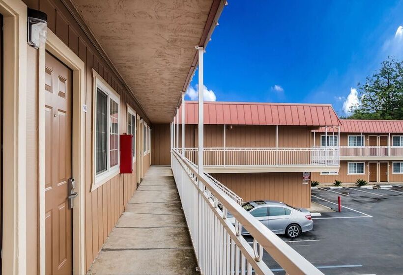 هتل Americas Best Value Inn Ukiah