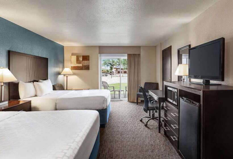 هتل Americinn By Wyndham La Crosse Riverfrontconference Center