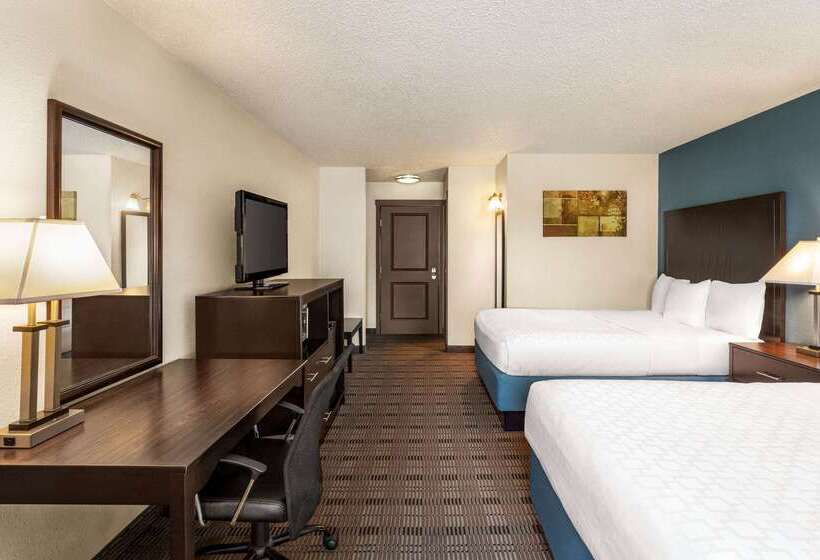 هتل Americinn By Wyndham La Crosse Riverfrontconference Center