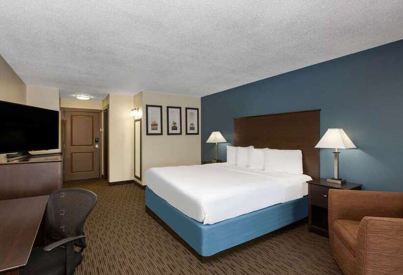 هتل Americinn By Wyndham La Crosse Riverfrontconference Center