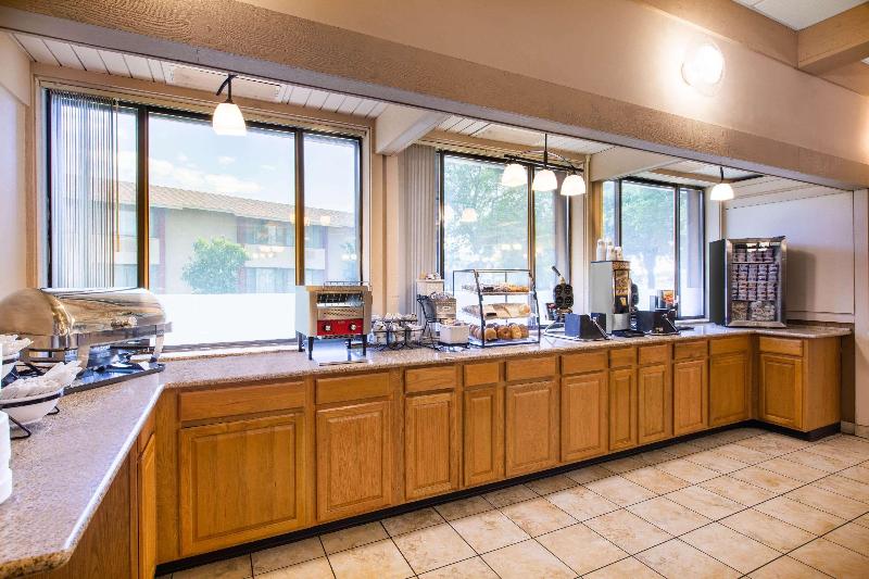 هتل Americinn By Wyndham La Crosse Riverfrontconference Center