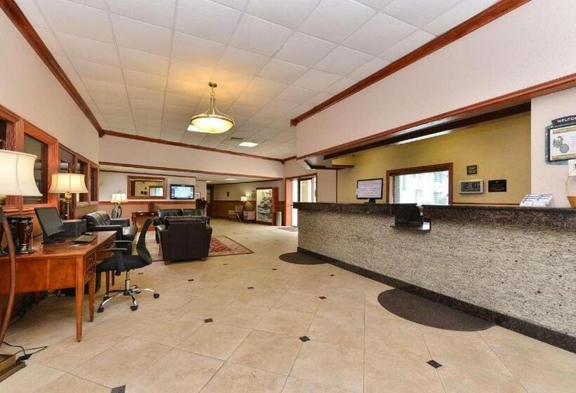 هتل Americinn By Wyndham La Crosse Riverfrontconference Center
